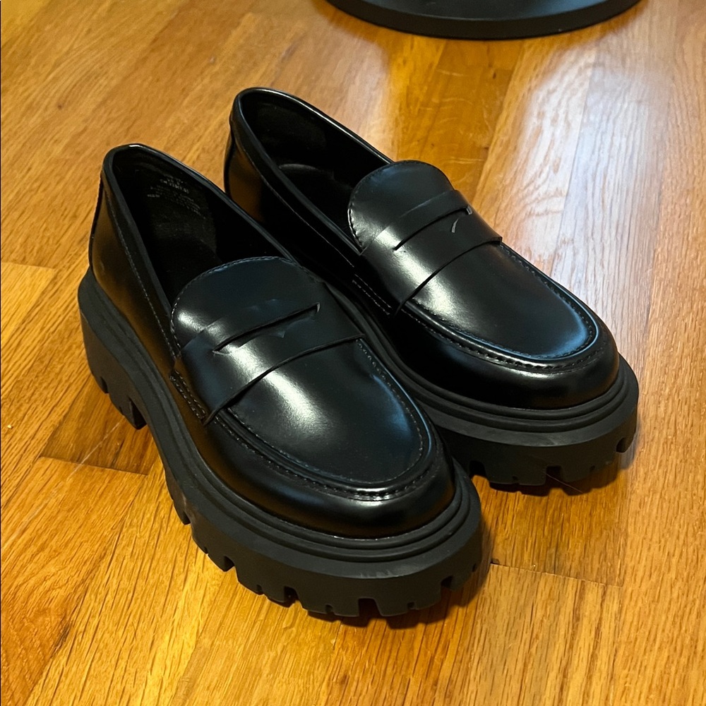 H&M Black Chunky Mules